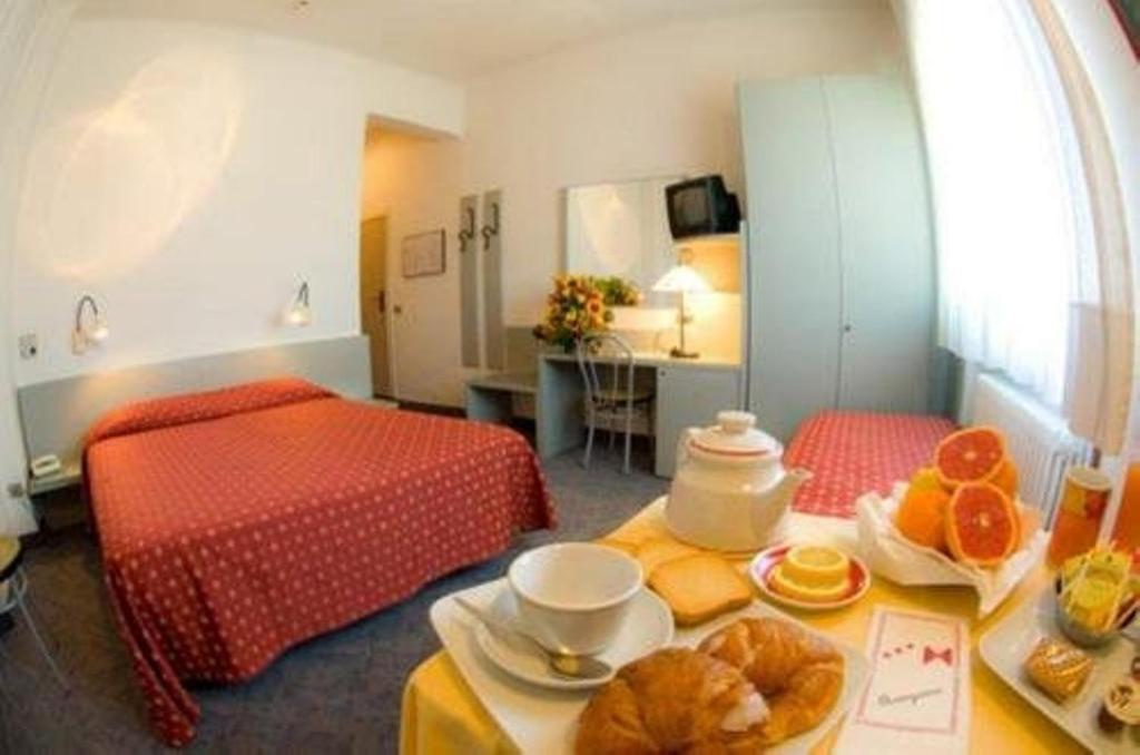 Hotel Milano بستويا الغرفة الصورة