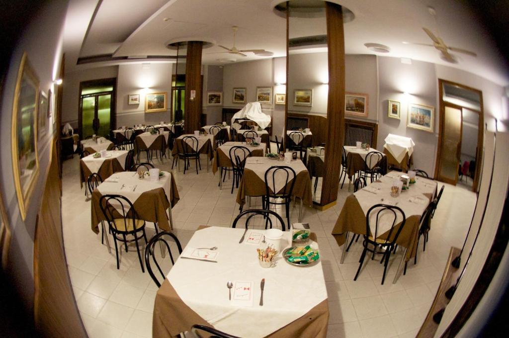 Hotel Milano بستويا المظهر الخارجي الصورة
