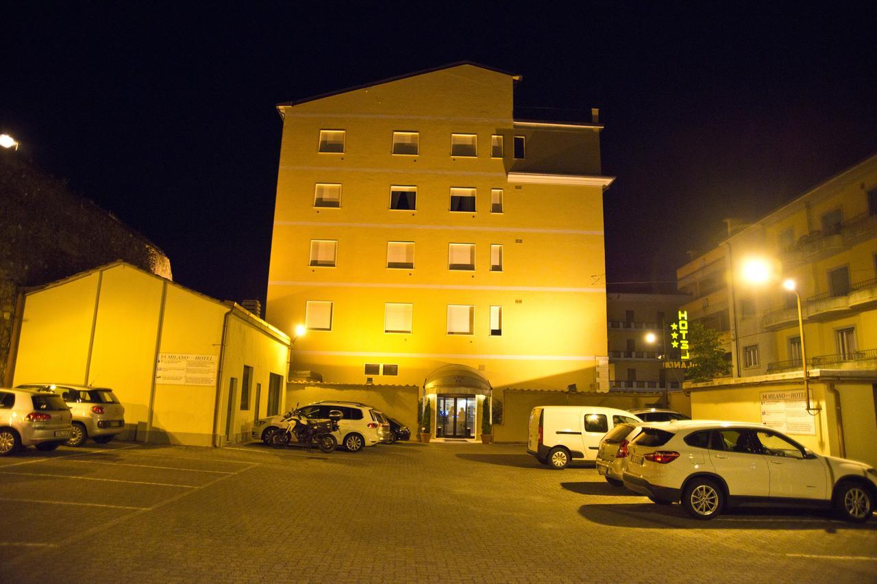 Hotel Milano بستويا المظهر الخارجي الصورة